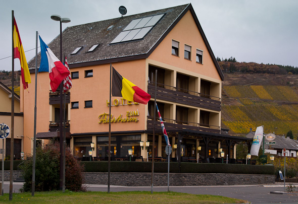 20111103-faehrturm – 030 Hotel zum Fährturm in Mehring von außen